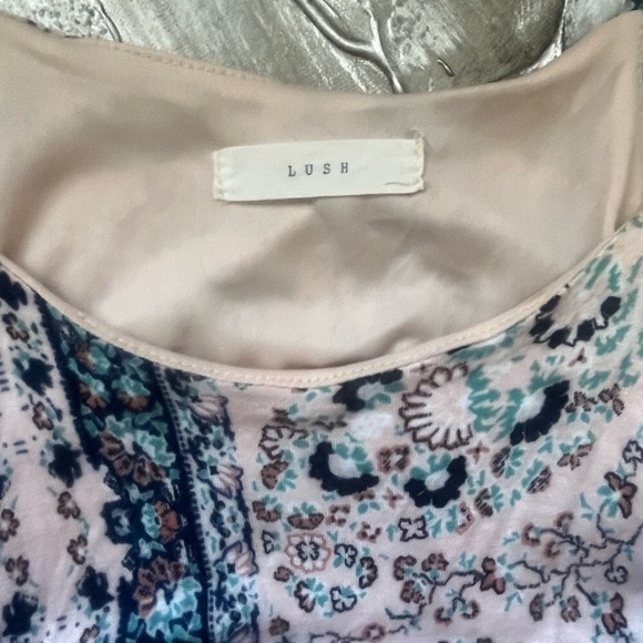 LUSH Boho Indie Print Pattern Empire Long Maxi Dress W Side Leg Slit-Size Large - Picture 5 of 16